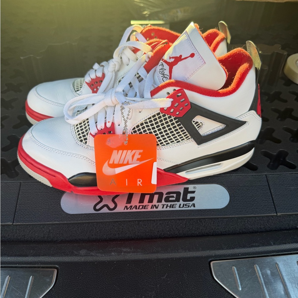 Air Jordan 4 Retro OG 'Fire Red'